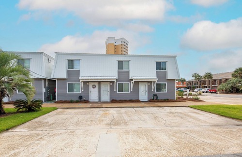Silver Sands Beach House | Surfside PCB Townhome: Sleeps 6 | Near Attractions