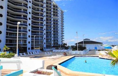 Avalon Beach Estates House | Surfside Resort #1406