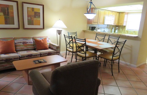Lauderdale-by-the-Sea Hotel | Surfsider Resort