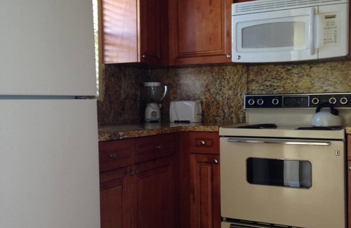 Lauderdale-by-the-Sea Hotel | Surfsider Resort