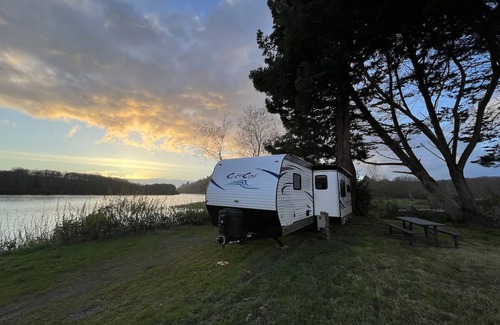 Klamath Apartment | Surftside glamping rv - Site #17