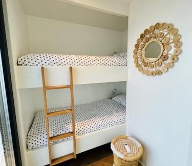 Oud Ade Boat Rental | Surla houseboat "Nevel" Kagerplassen with tender