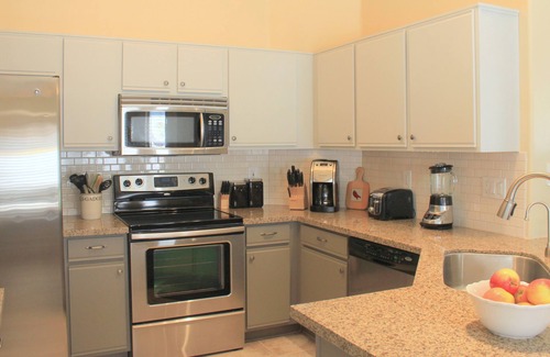 Summerfield House | Surprise Retreat! Heated Pool and Hot Tub
