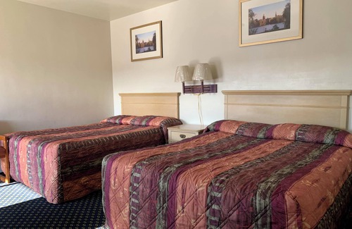 Ottawa Hotel | Surrey Motel