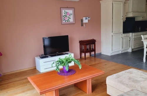 Neerpelt Apartment | Susberg-2 nnice holiday home with swimming pool and saunas