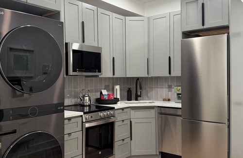 West Philadelphia Apartment | Sustainable 3-bedroom 2-bath apartment in Philadelphia