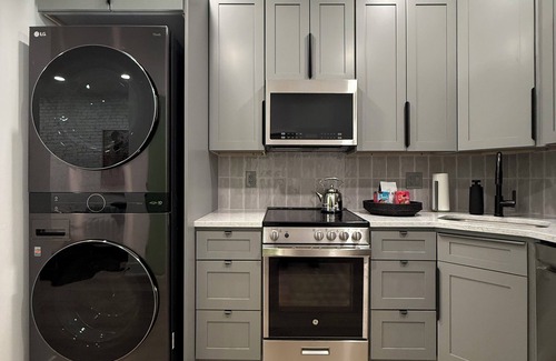 West Philadelphia Apartment | Sustainable 3-bedroom 2-bath apartment in Philadelphia