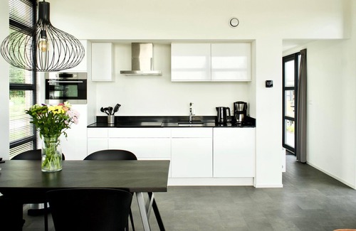 Enkhuizen Ski Chalet | Sustainable holiday home on the IJsselmeer