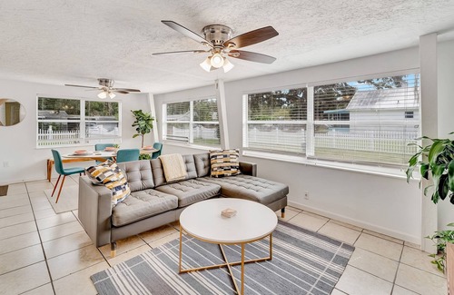 Bayou Oaks House | Sustainable Suncoast getaway with large fenced yard, AC, & W/D - dog-friendly