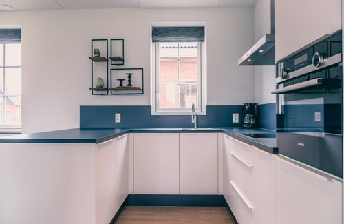 Medemblik Villa | Sustainable water villa with dishwasher, by a lake
