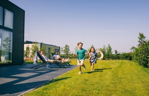 Herkingen House | Sustainably built, 2 bathroom bungalow, in 2 nature reserves