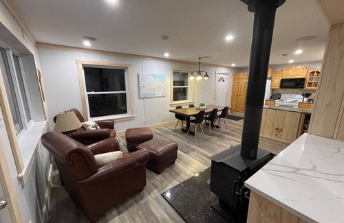 Amherst Cabin | Sutherlands Lake Lodge