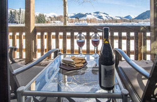 Ketchum Condo | SV137 - Walk to Lifts & Town - Hot Tub & Pool