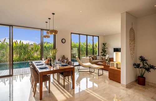 Ketewel Villa | Svarga 3 Bedrooms Brand New Stylish Villa Private Pool & Study Room