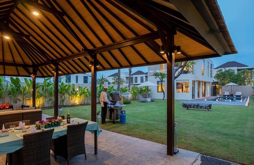 Ketewel Villa | Svarga Oceanview 3 Bedrooms Brand New Stylish Private Pool Villa, Lawn, Gazebo
