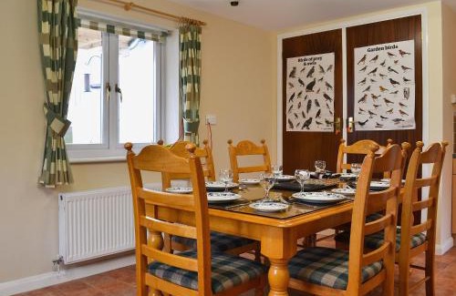 Welshpool House | Swallow Cottage