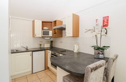 Sedgehill Cottage | SWALLOW COTTAGE, pet friendly, character holiday cottage in Semley