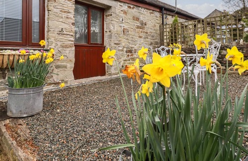 Lower Trengale Cottage | SWALLOW COTTAGE, pet friendly, with open fire in Lostwithiel
