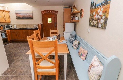 Pembroke Cottage | SWALLOWS COTTAGE, family friendly, luxury holiday cottage in Pembroke