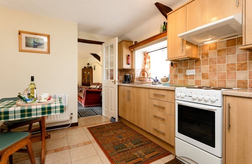 Woodhorn Cottage | SWALLOWS COTTAGE (NR WARKWORTH), romantic in Acklington