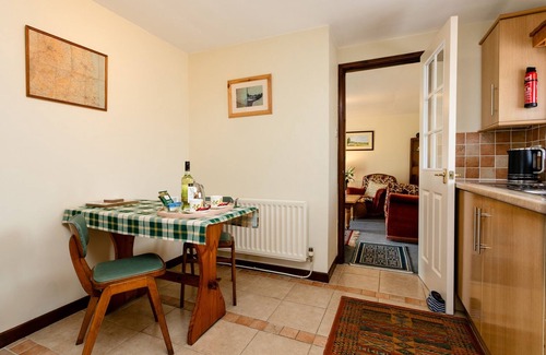 Woodhorn Cottage | SWALLOWS COTTAGE (NR WARKWORTH), romantic in Acklington