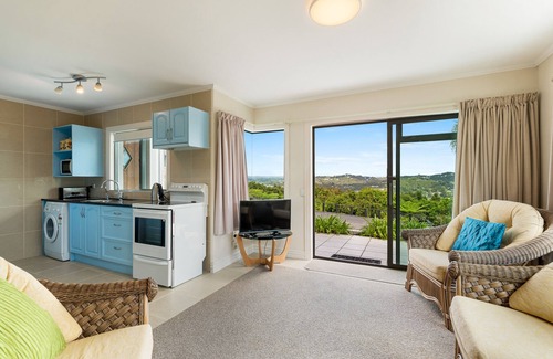 Paihia House | Swallows Nest - Paihia Holiday Home