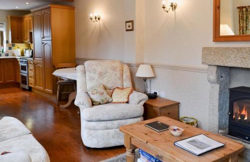 West Heslerton House | Swallowtail Cottage - Uk2296