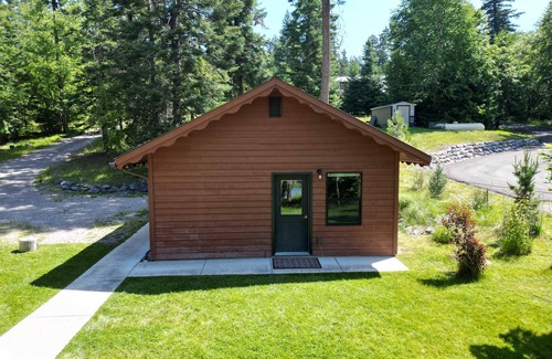 Bigfork Cabin | Swan Lake Chalet and Guest House