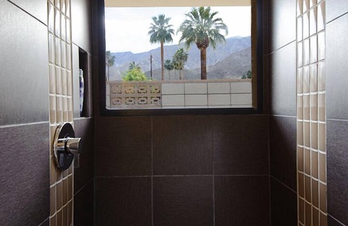 Twin Palms House | Swank 1969 Palm Springs Entertainment Hideaway