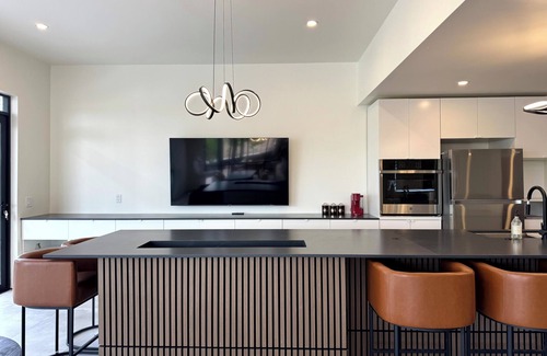 Desert Wind Villa | Swanky Scottsdale 3/2: Zen Garden, Glow Up Room, Speakeasy; Minutes to Kierland