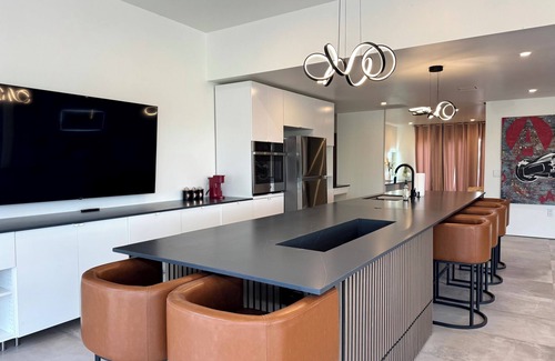 Desert Wind Villa | Swanky Scottsdale 3/2: Zen Garden, Glow Up Room, Speakeasy; Minutes to Kierland