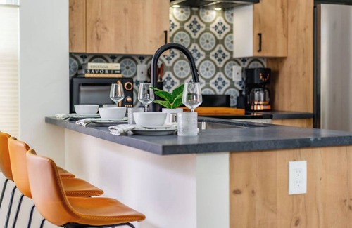Hillcrest Apartment | Swanky Studio in Vibrant Hillcrest