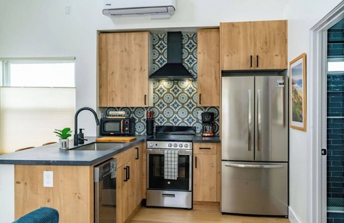 Hillcrest Apartment | Swanky Studio in Vibrant Hillcrest