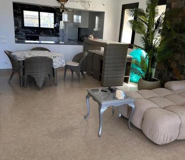Ad-Dab'ah Villa | Swanlake Lagoon Luxury Villa