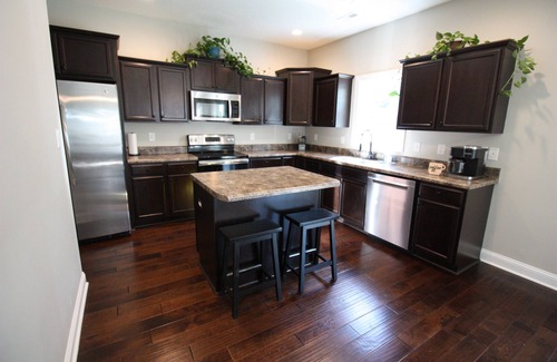 Swansboro House | Swansboro Place: Temp-Controlled Screened Pool & Game Room
