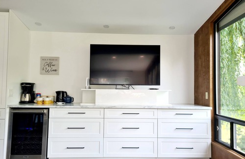 Swansea Point House | Swansea's best kept secret! Well situated, recently renovated, family operated.