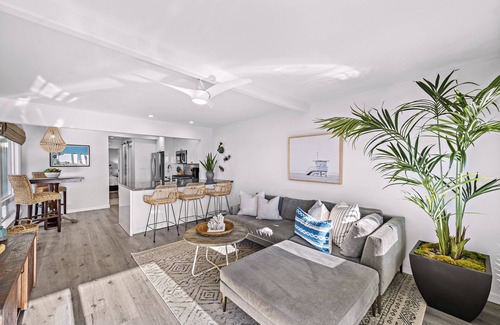 San Clemente Apartment | Swedishfish Beach Retreat - AC & parking!