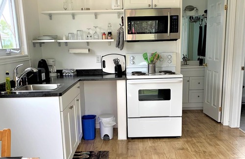 Wellington Cottage | Sweeping Lake View Cottage at Twin Birch in Prince Edward County