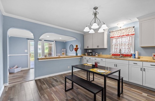 Warrenton House | Sweet Cherry Escape | JZ Vacation Rentals