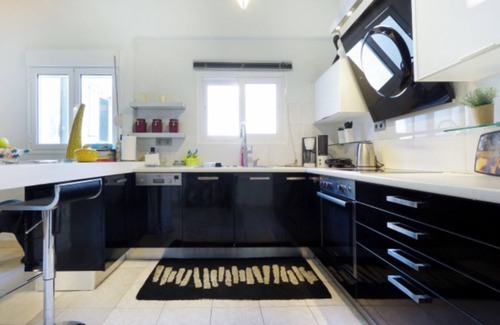 Kypseli Apartment | Sweet Convenience in the center of Athens