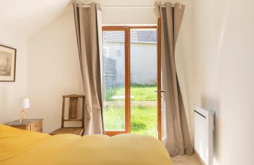 Bethonvilliers House | Sweet cottage 1 hr 40 min from Paris