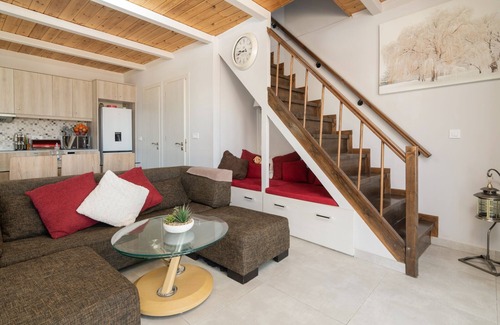 Drosia House | Sweet Cottage Retreat