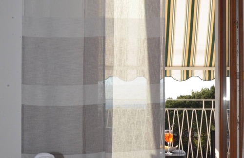 Sant'Agnello Bed & Breakfast | Sweet Emily, Panoramic comfort just a stone's throw from Sorrento!