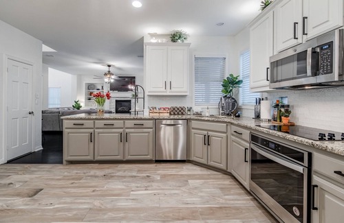 Grand Prairie House | Sweet Escape Homes: Great for Large Families - Beautifully Remodeled