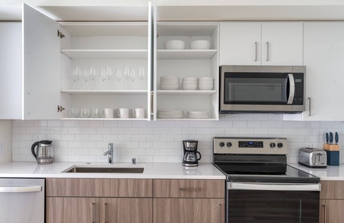 Hayward Apartment | Sweet Hayward 1BR w/Heated Pool & EV Charging Stations, by Blueground
