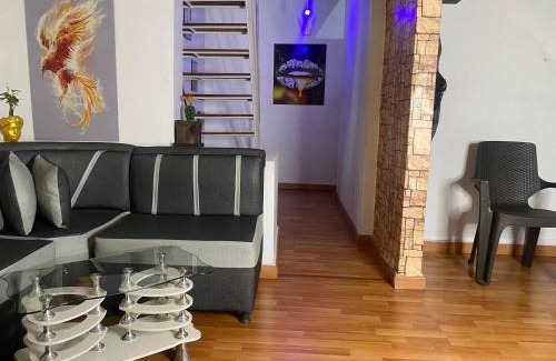 Laureles - Estadio House | Sweet Home