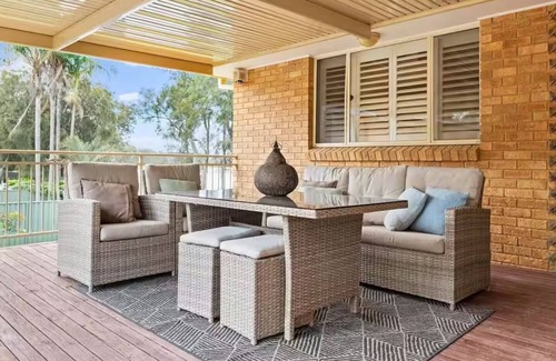 Charmhaven House | Sweet Home- Kayak-Pool-Waterfront Paradise