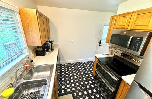 Knoxville House | Sweet Home Knoxville - 7 min. to UTK Stadium & Downtown