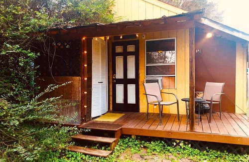 Durham Cottage | Sweet Little Glamping Cottage w/AC - Durham, NC