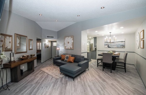 Biggs Field House | Sweet Paradise